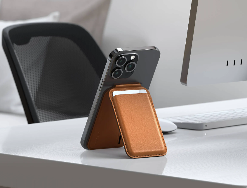 Для iPhone випустили гаманець-підставку з MagSafe: фото і ціна пристрою